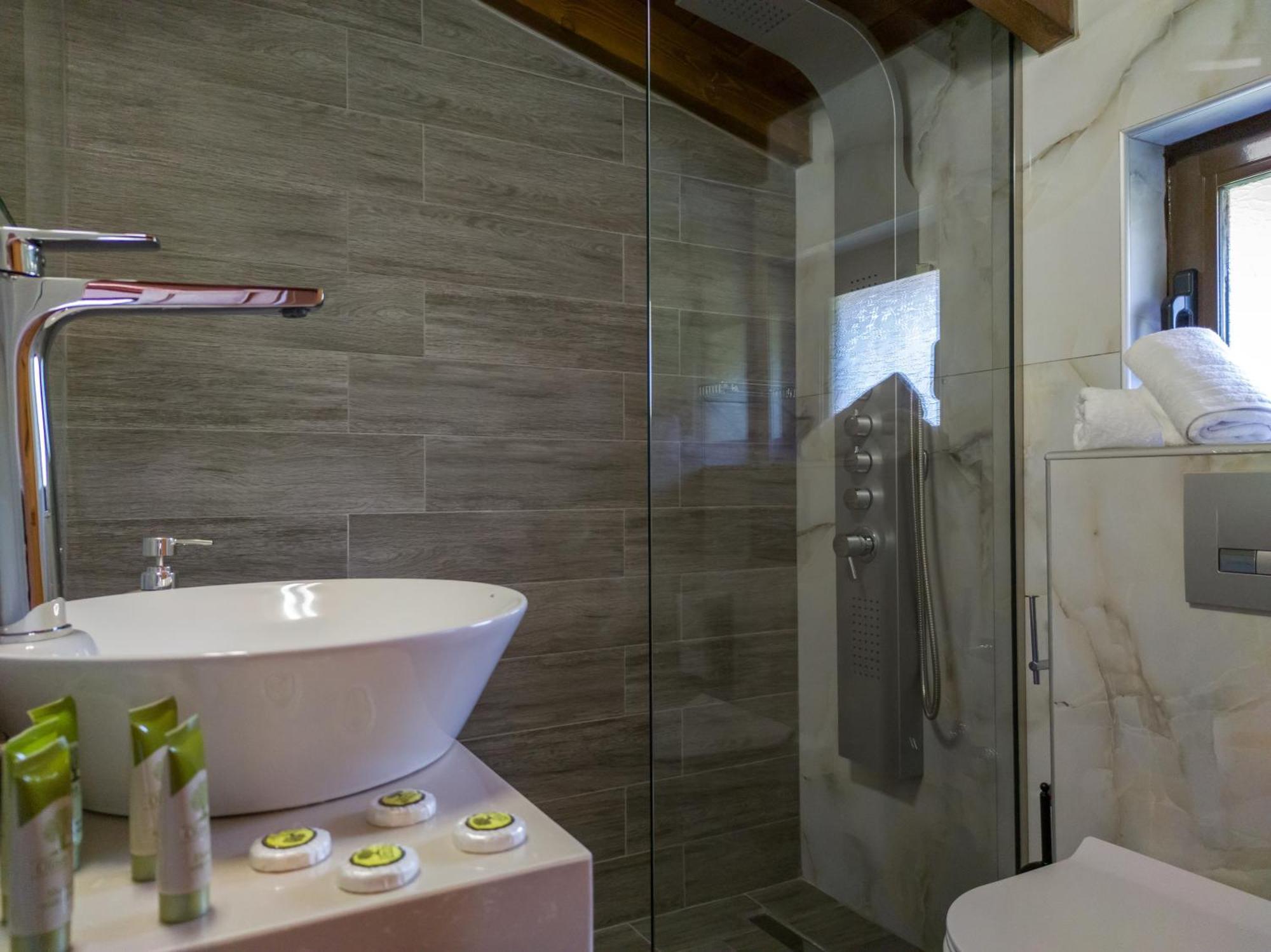 Kipo Paradiso Spa, Yoga & Gym Resort Kirianna Exteriör bild
